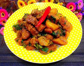 红烧肉炖土豆芹菜末[图]
