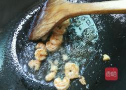 虾仁辣椒炒饭的做法图解5