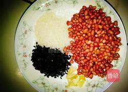 百合红豆紫米粥的做法图解1