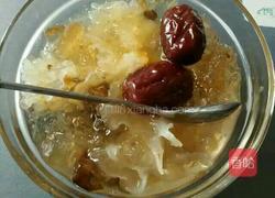 桃胶红枣阴耳羹的做法图解4