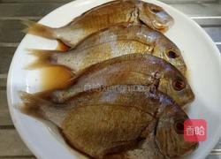 干煎金线鱼的做法图解1