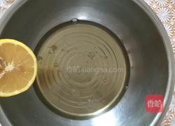 戚风蛋糕的做法图解8