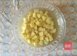 香菇土豆炖鸡腿的做法图解4