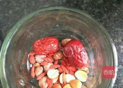 家猪沙骨汤的做法图解1