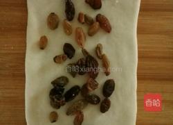 葡萄干小面包的做法图解8