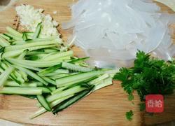 凉拌绿豆面皮的做法图解2