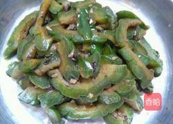 豆鼓烧苦瓜的做法图解7