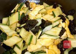 黄瓜木耳炒鸡蛋的做法图解7