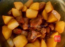土豆烧肉的做法图解4