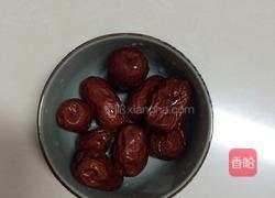 银耳红枣桂圆羹的做法图解3