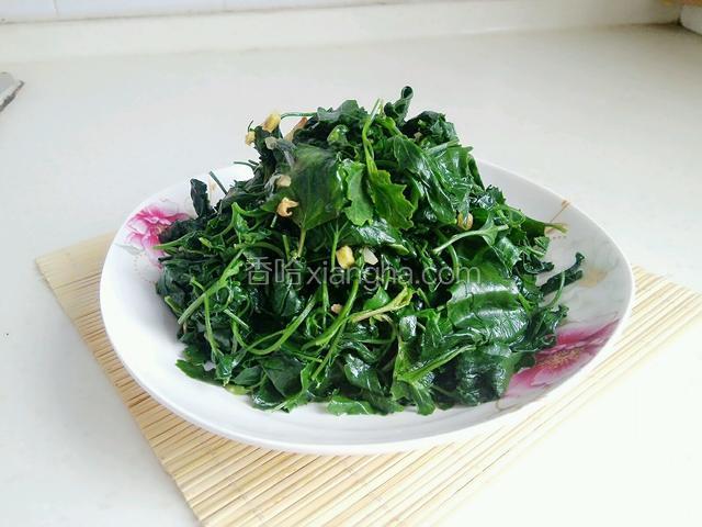 炒灰灰菜（天然野菜）