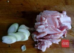 肉片炒茄子的做法图解2