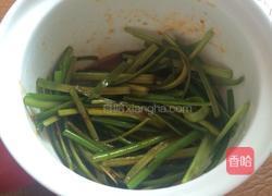 凉拌蒜苗的做法图解4