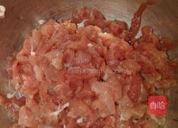 韭菜心炒肉丝的做法图解2