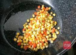 菜饭拼酱油的做法图解1