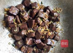 虾米炒猪血的做法图解4