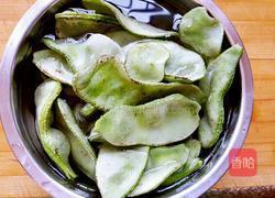 清炒扁豆丝的做法图解1