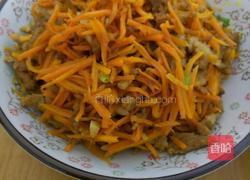 红萝卜炒肉的做法图解4