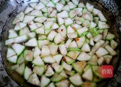 丝瓜鸡蛋紫菜汤的做法图解5