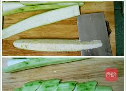 胜瓜木耳炒洋葱的做法图解2