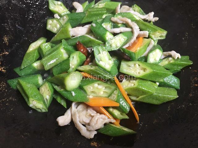 淋少许油，出锅；