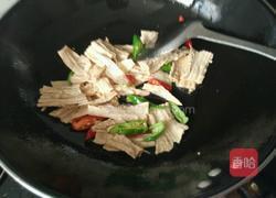 双椒腐竹的做法图解4