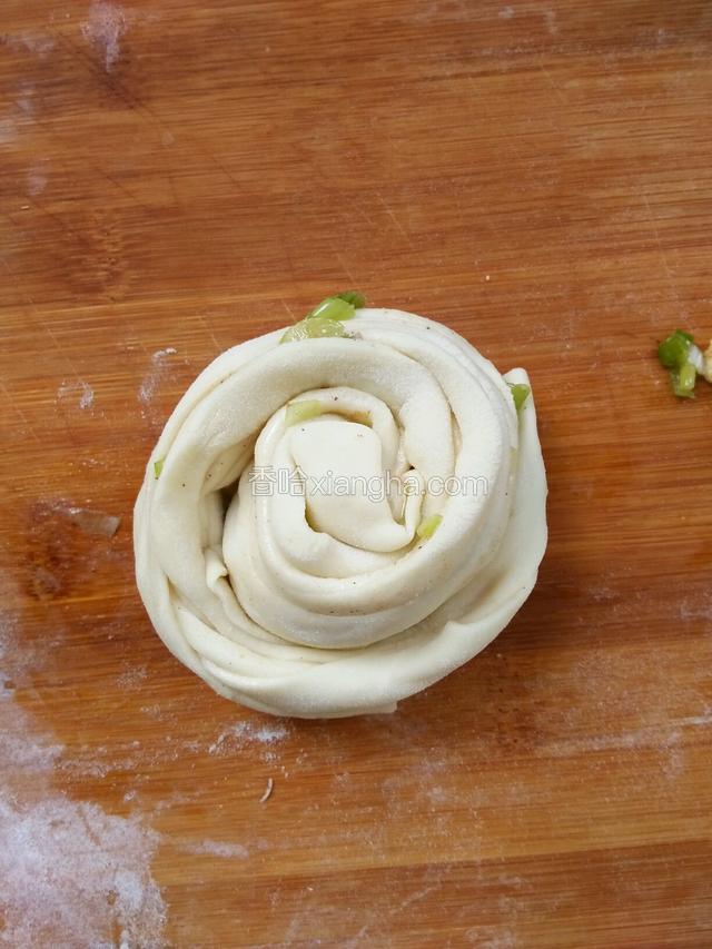 从头至尾盘起来