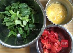 番茄鸡蛋青菜汤的做法图解1