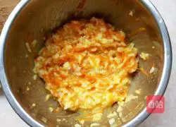 Illustration of how to make rice carrot cake 3