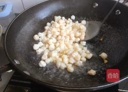 翠绿虾仁的做法图解3