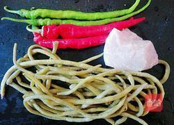 酸豆角炒肉末的做法图解1