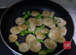 菜根炒肉饼的做法图解3