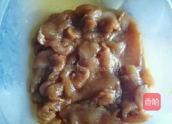 鸡腿菇炒鸡肉的做法图解2