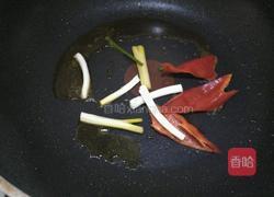 鸡腿菇炒鸡肉的做法图解7