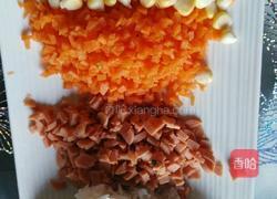 蔬菜粒炒饭的做法图解1