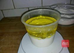 朗姆红提蛋糕卷的做法图解3