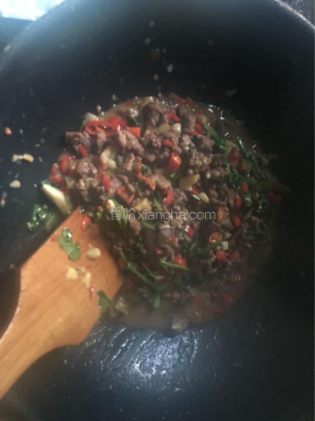 加适量的水焖一下