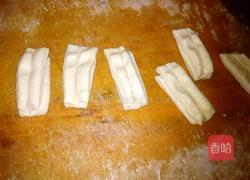 自炸油条的做法图解1