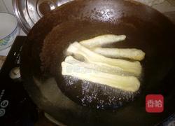自炸油条的做法图解2