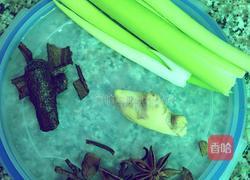 豆渣烧猪脚的做法图解3