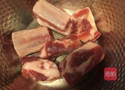排骨海带冬瓜玉米汤的做法图解1