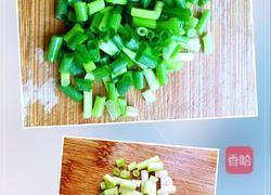 香干炒火腿肠的做法图解2