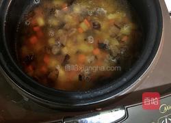 腊肉土豆焖大米饭的做法图解8