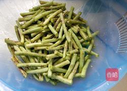 豆角炒五花肉的做法图解5