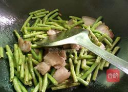 豆角炒五花肉的做法图解7