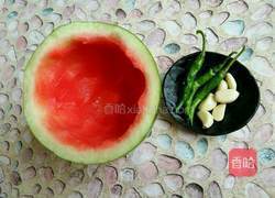 蒜蓉西瓜皮的做法图解1