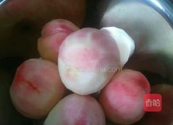 果珍桃罐头的做法图解1