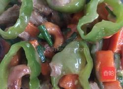 青椒爆炒腰果肉丝的做法图解5
