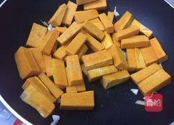 蒜头南瓜块的做法图解3