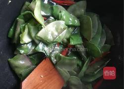 炝炒菜扁豆的做法图解5